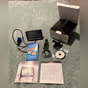 Garmin Nuvi 255W GPS Set